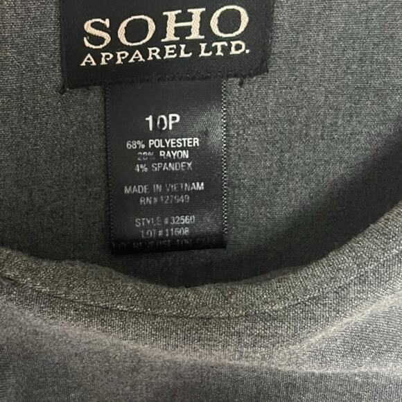 SOHO Apparel Black Sleeveless Ruffle Neck Knee Length Dress Womens Size 10P - Picture 9 of 9